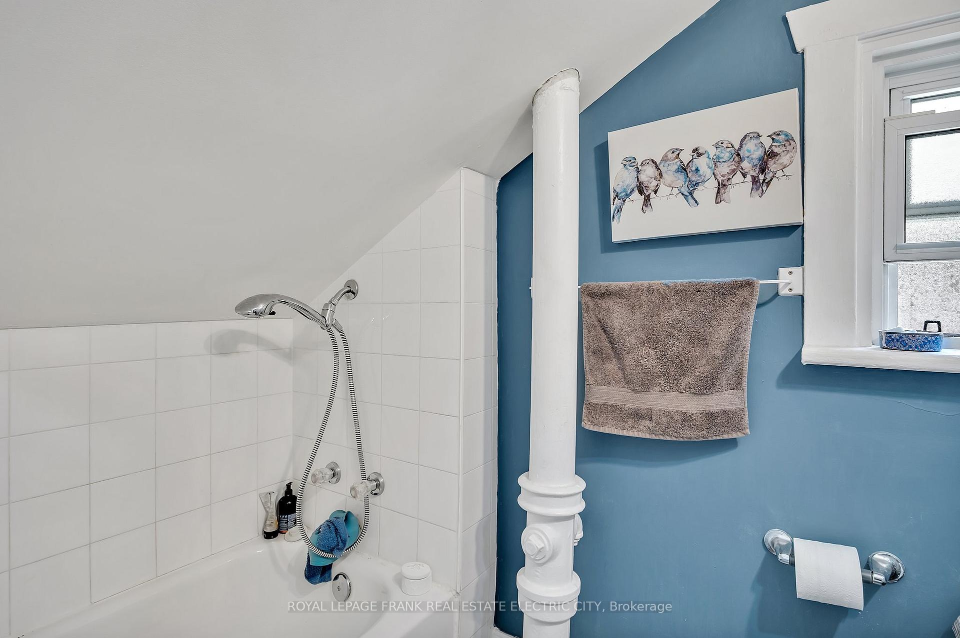 Photo 21 of 526 Rogers Street, Peterborough, Ashburnham Ward 4 — HOMEH