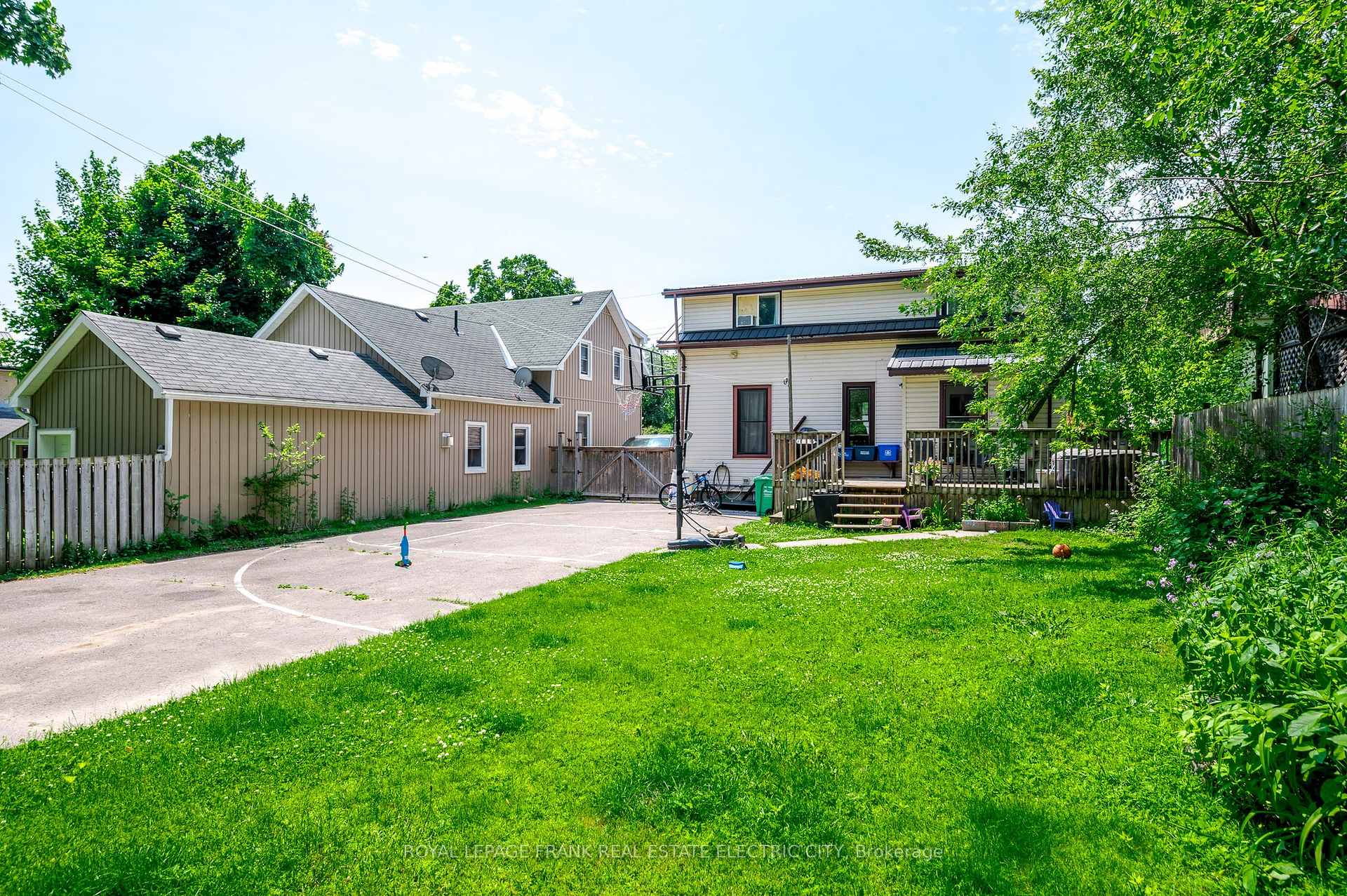 Photo 33 of 526 Rogers Street, Peterborough, Ashburnham Ward 4 — HOMEH