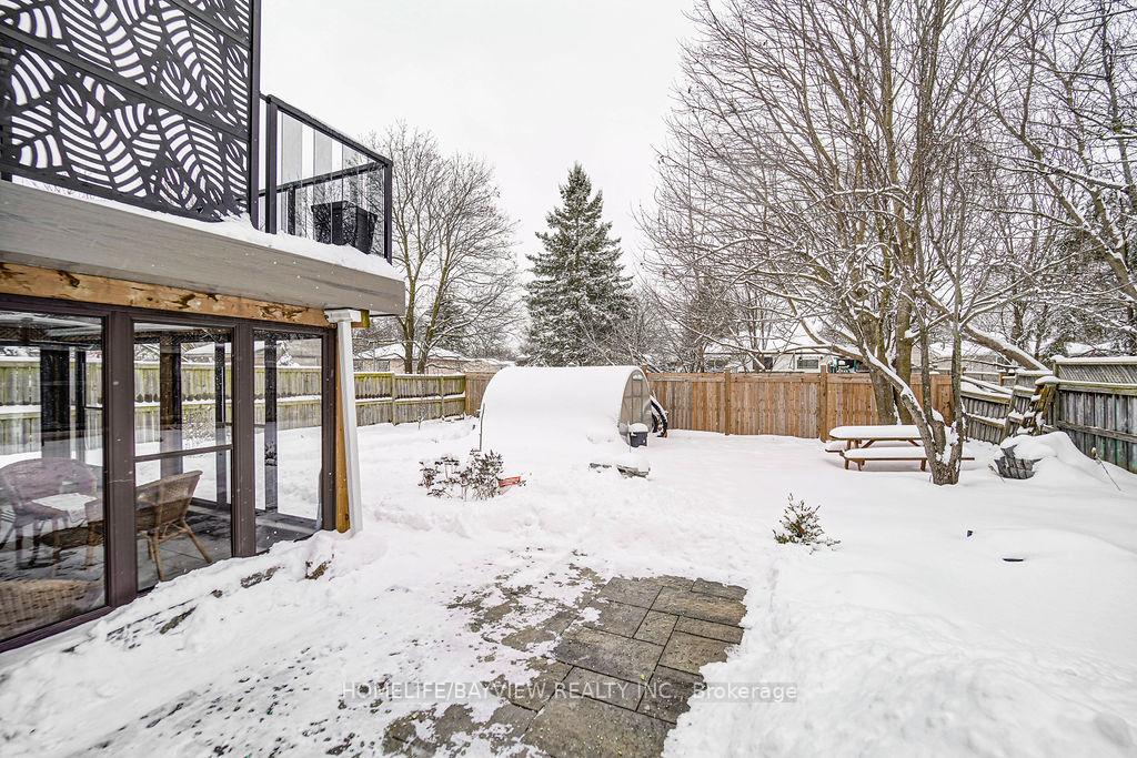 Photo 4 of 718 Grandview Drive, Oshawa, Donevan — HOMEH
