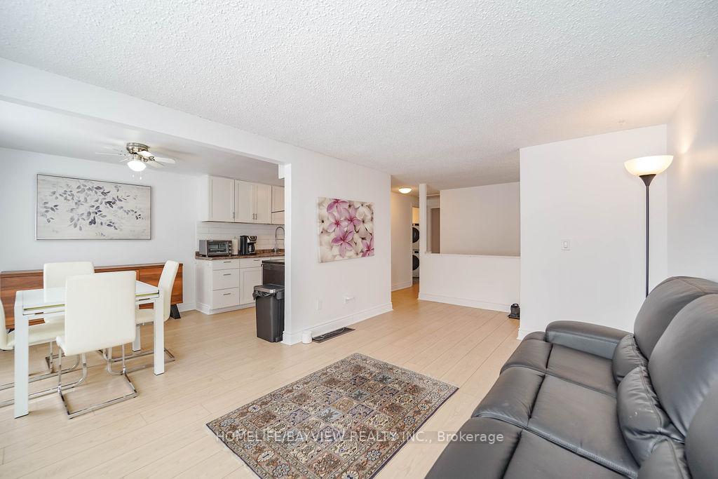 Photo 10 of 718 Grandview Drive, Oshawa, Donevan — HOMEH