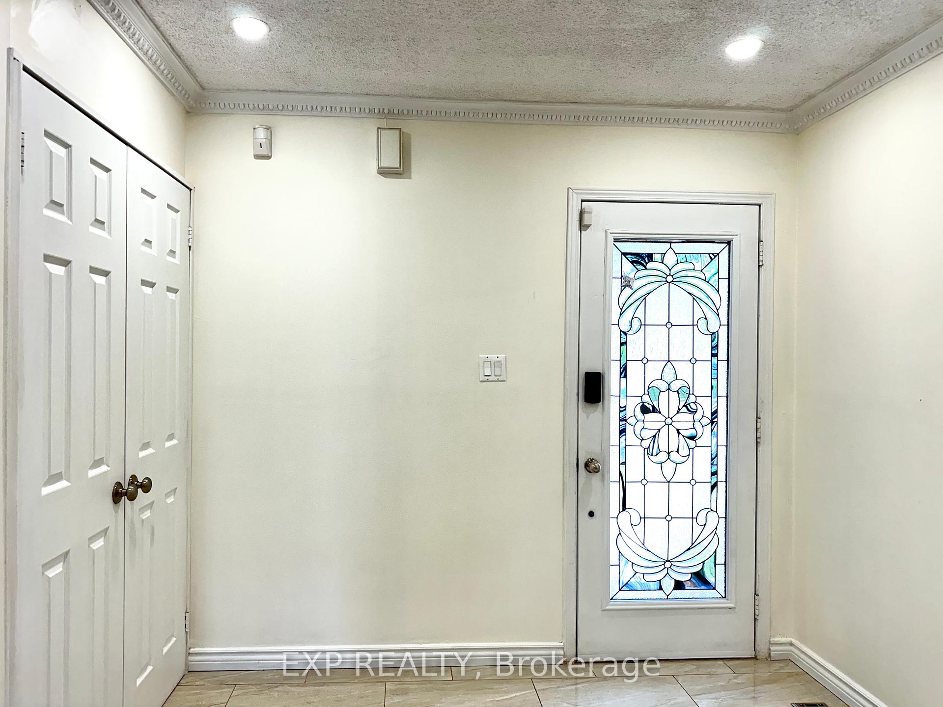 Photo 10 of 16 Sullivan Drive, Ajax, Central — HOMEH