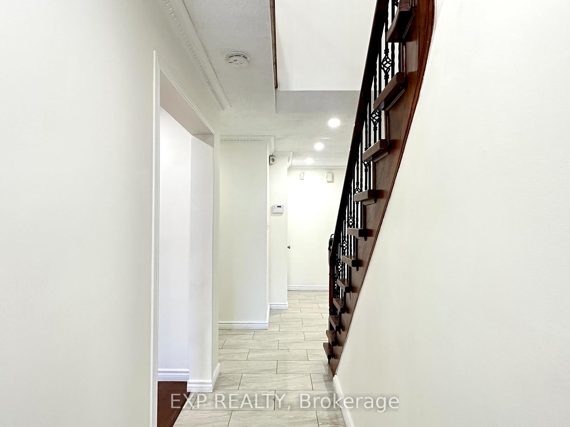 Photo 11 of 16 Sullivan Drive, Ajax, Central — HOMEH