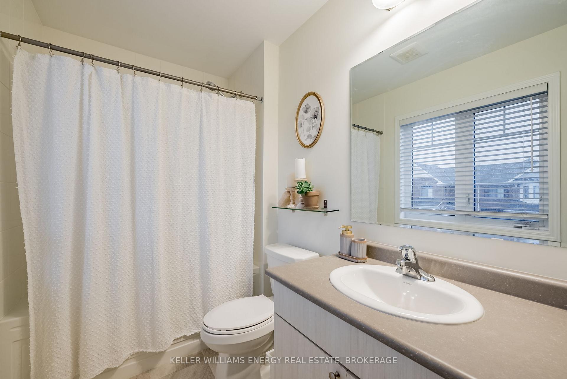 Photo 15 of 34 Littlebeck Crescent, Whitby, Rural Whitby — HOMEH