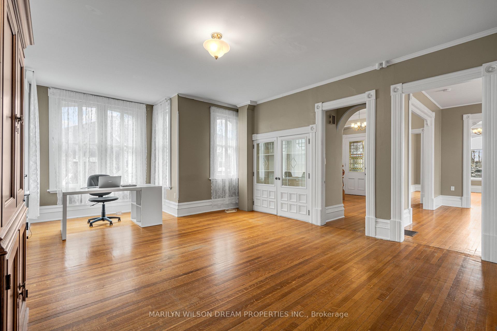 Photo 11 of 24 Lake Avenue W, Carleton Place — HOMEH