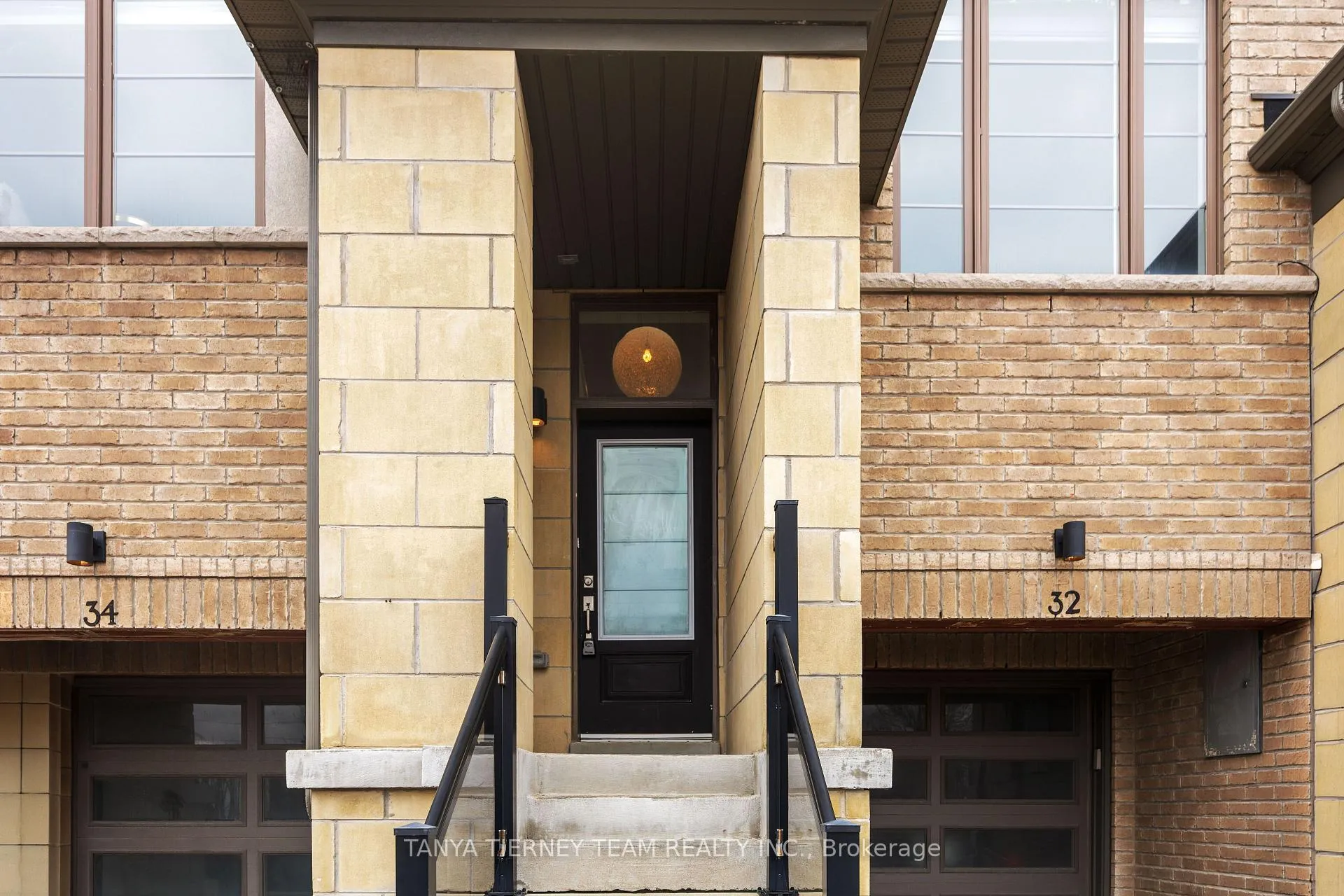 Photo 4 of 34 Shawfield Way, Whitby, Pringle Creek — HOMEH