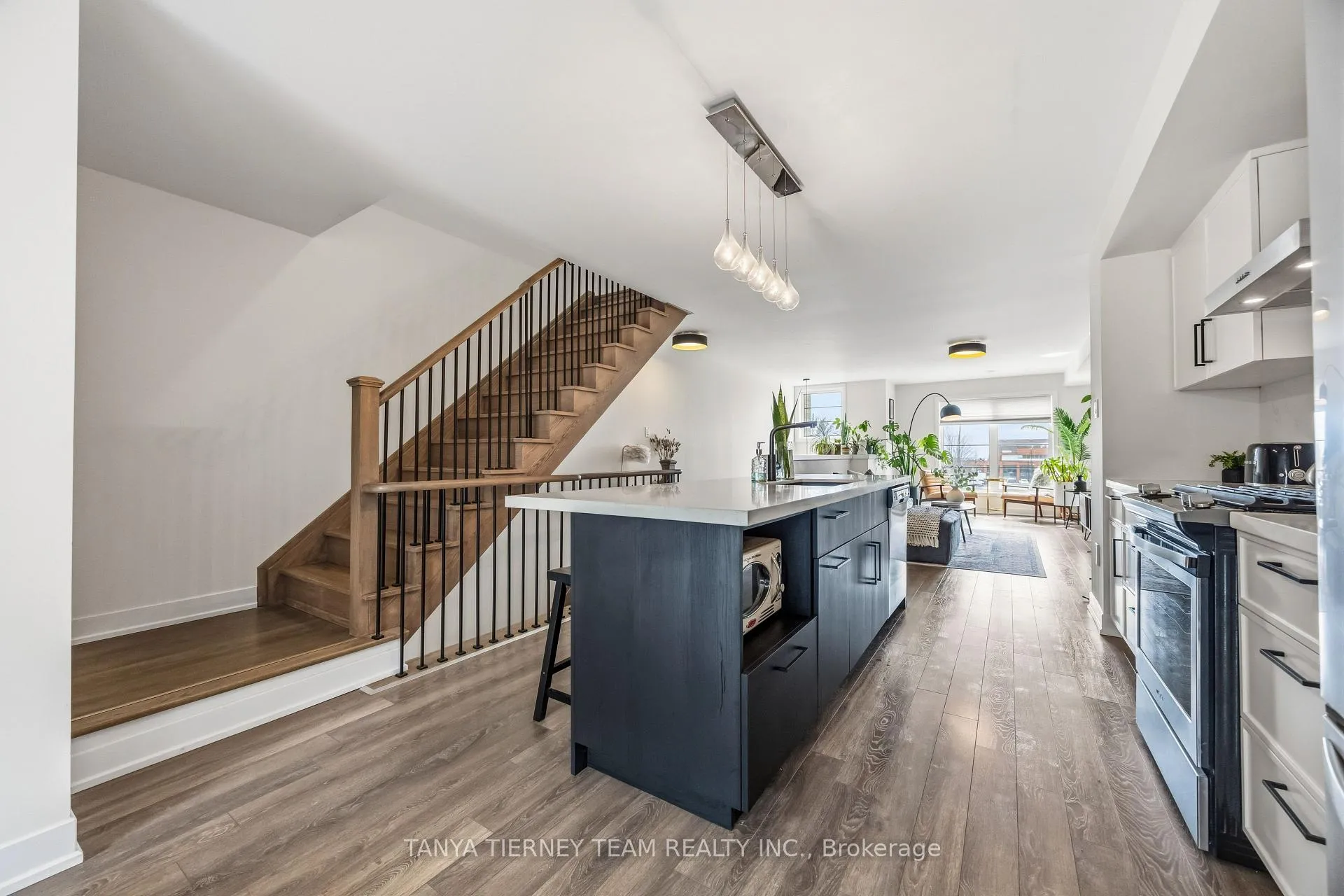 Photo 17 of 34 Shawfield Way, Whitby, Pringle Creek — HOMEH