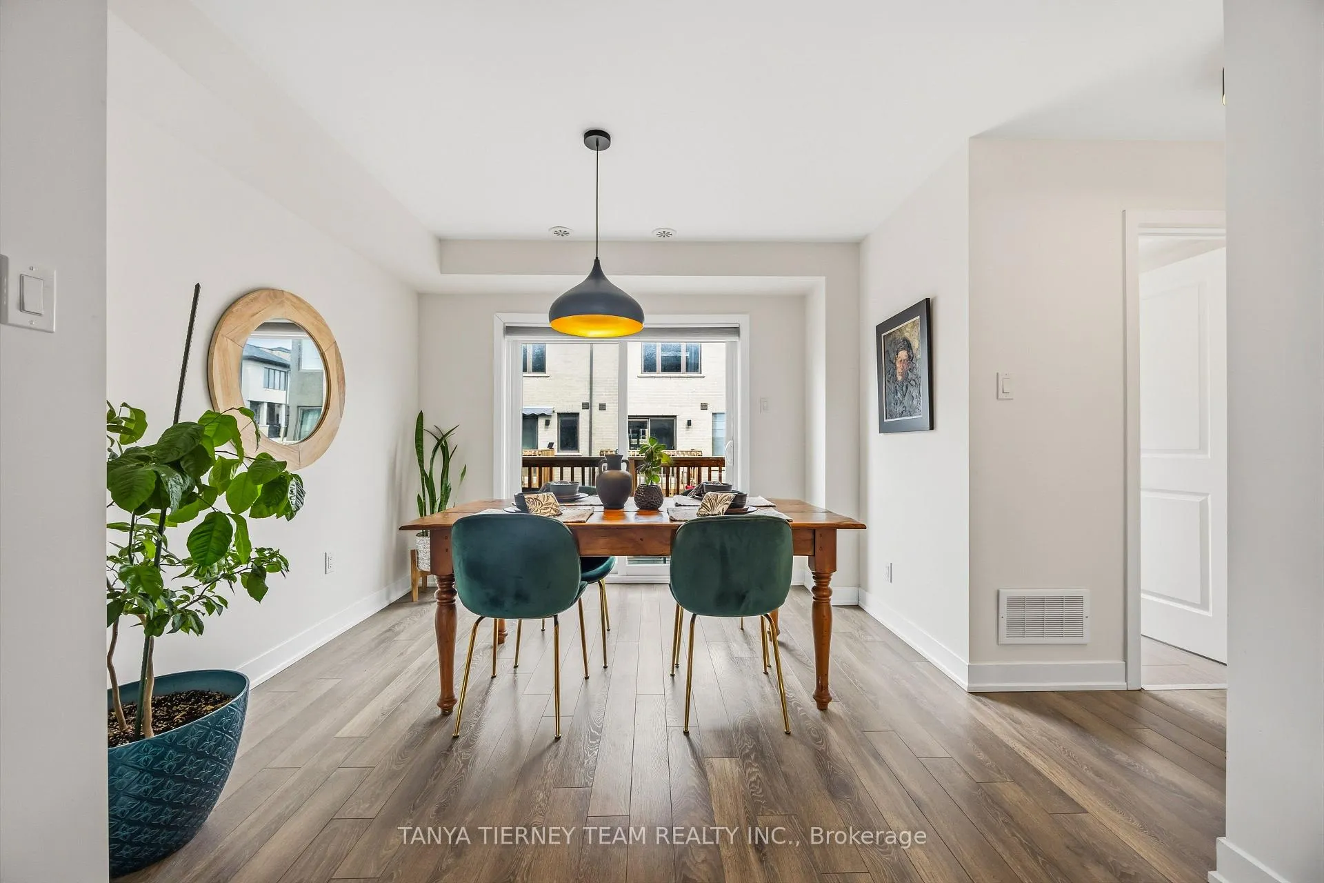 Photo 20 of 34 Shawfield Way, Whitby, Pringle Creek — HOMEH