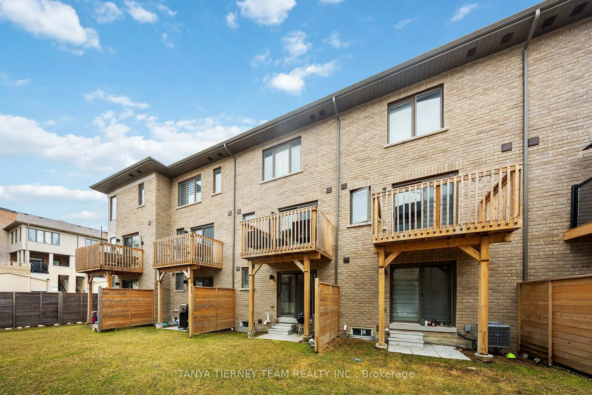 Photo 39 of 34 Shawfield Way, Whitby, Pringle Creek — HOMEH