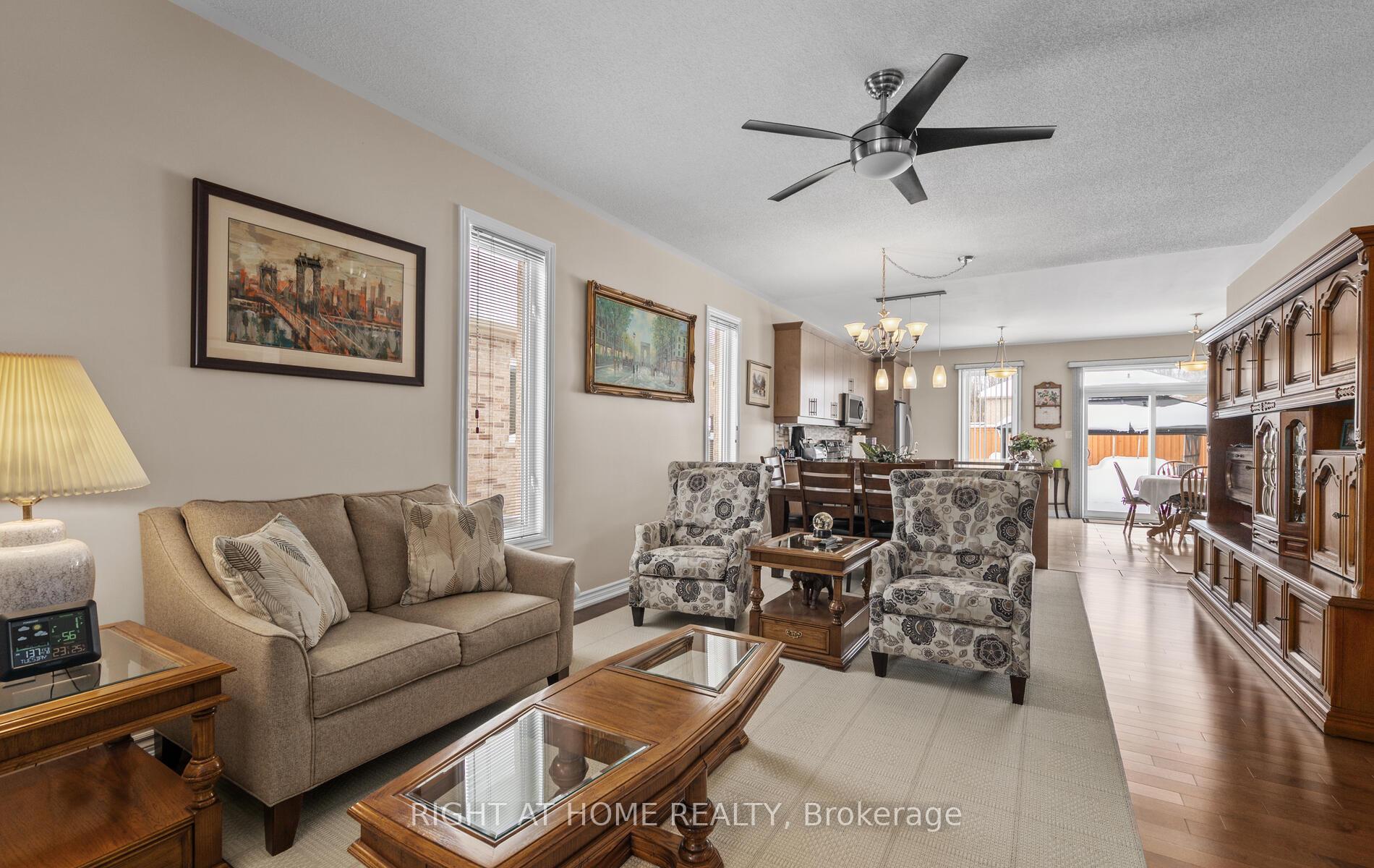 Photo 8 of 1294 Kettering Drive, Oshawa, Eastdale — HOMEH