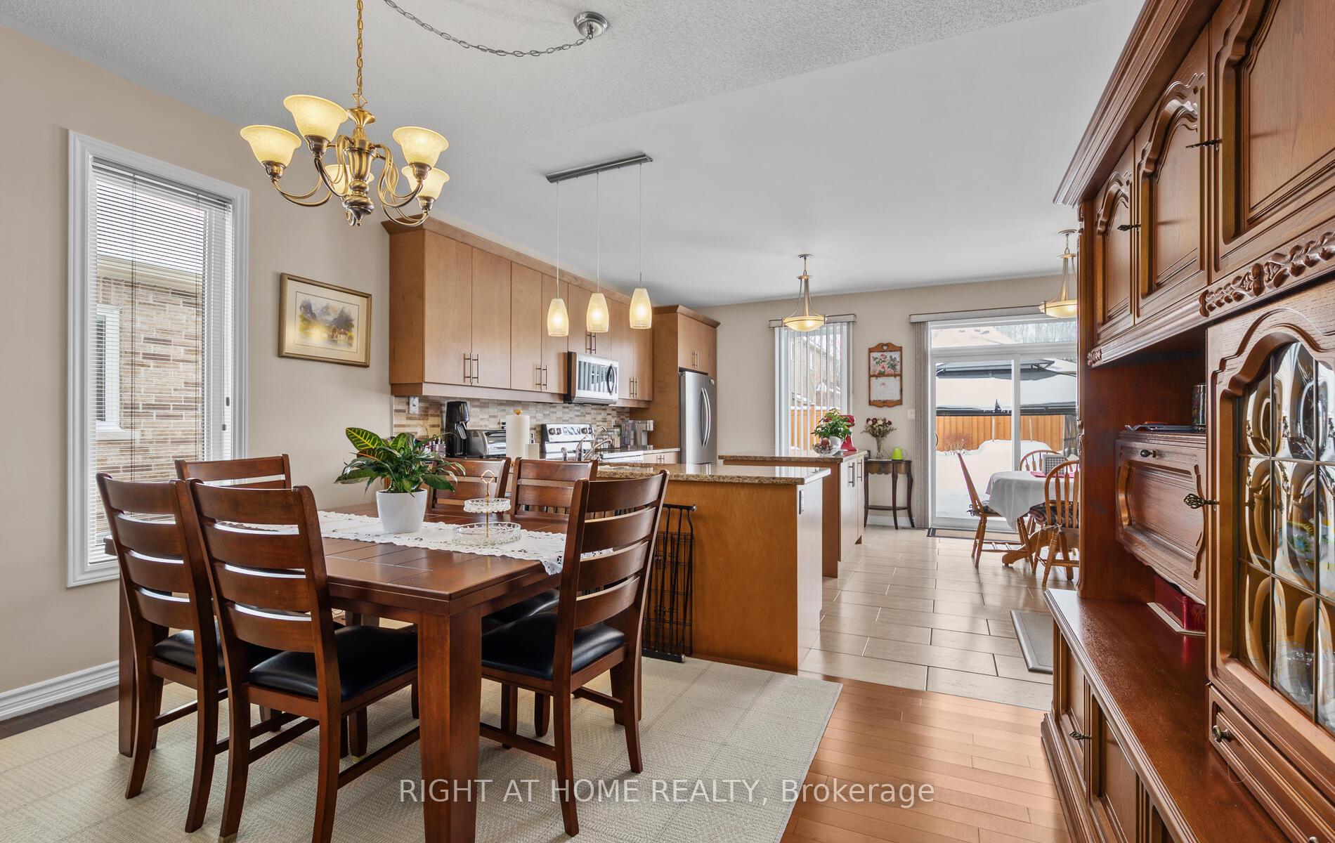 Photo 12 of 1294 Kettering Drive, Oshawa, Eastdale — HOMEH
