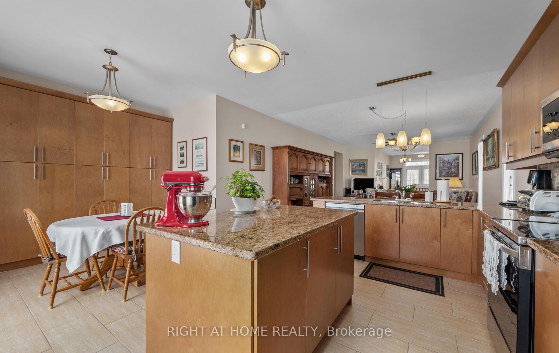 Photo 18 of 1294 Kettering Drive, Oshawa, Eastdale — HOMEH