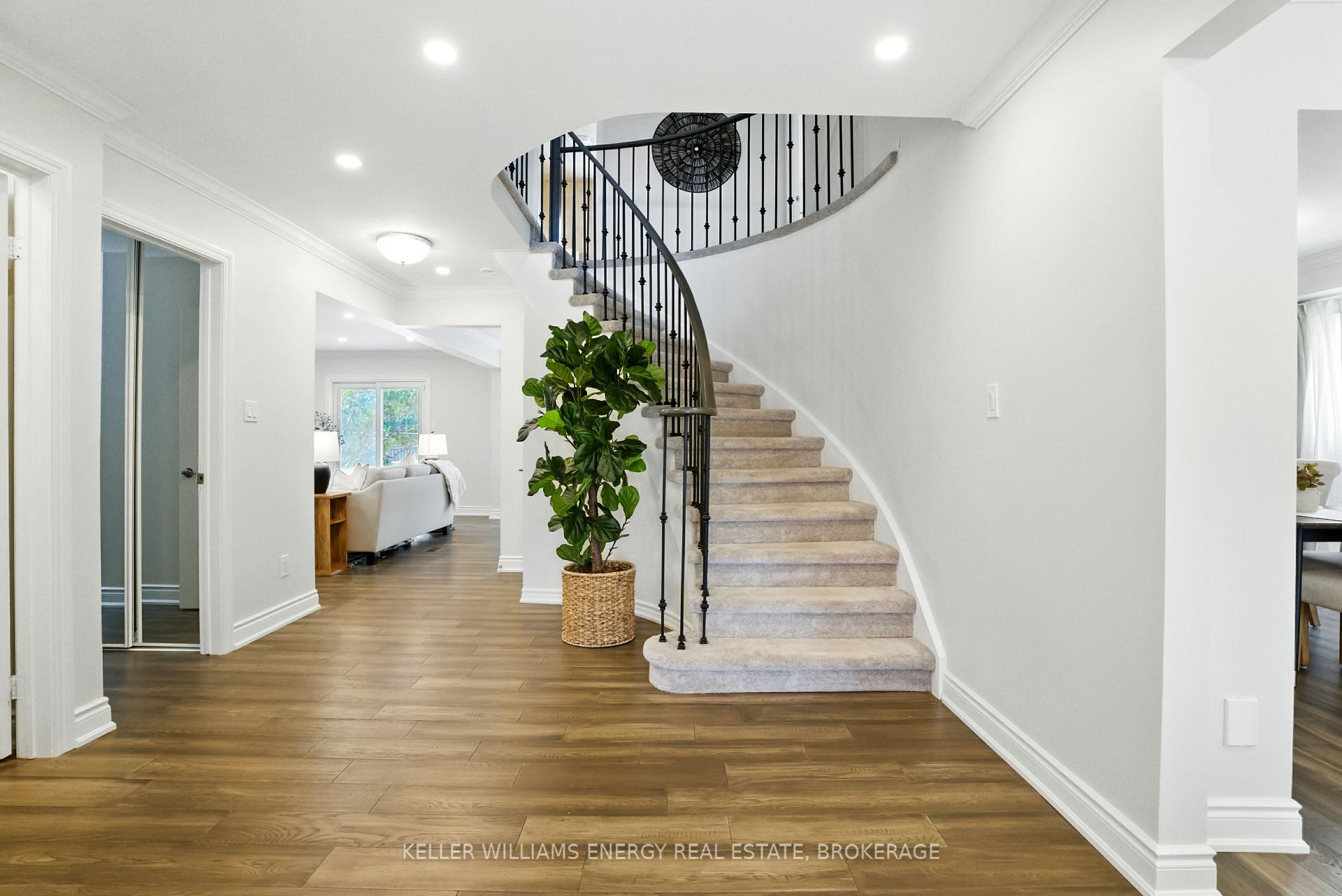 Photo 5 of 6 Rotherglen Road N, Ajax, Central West — HOMEH