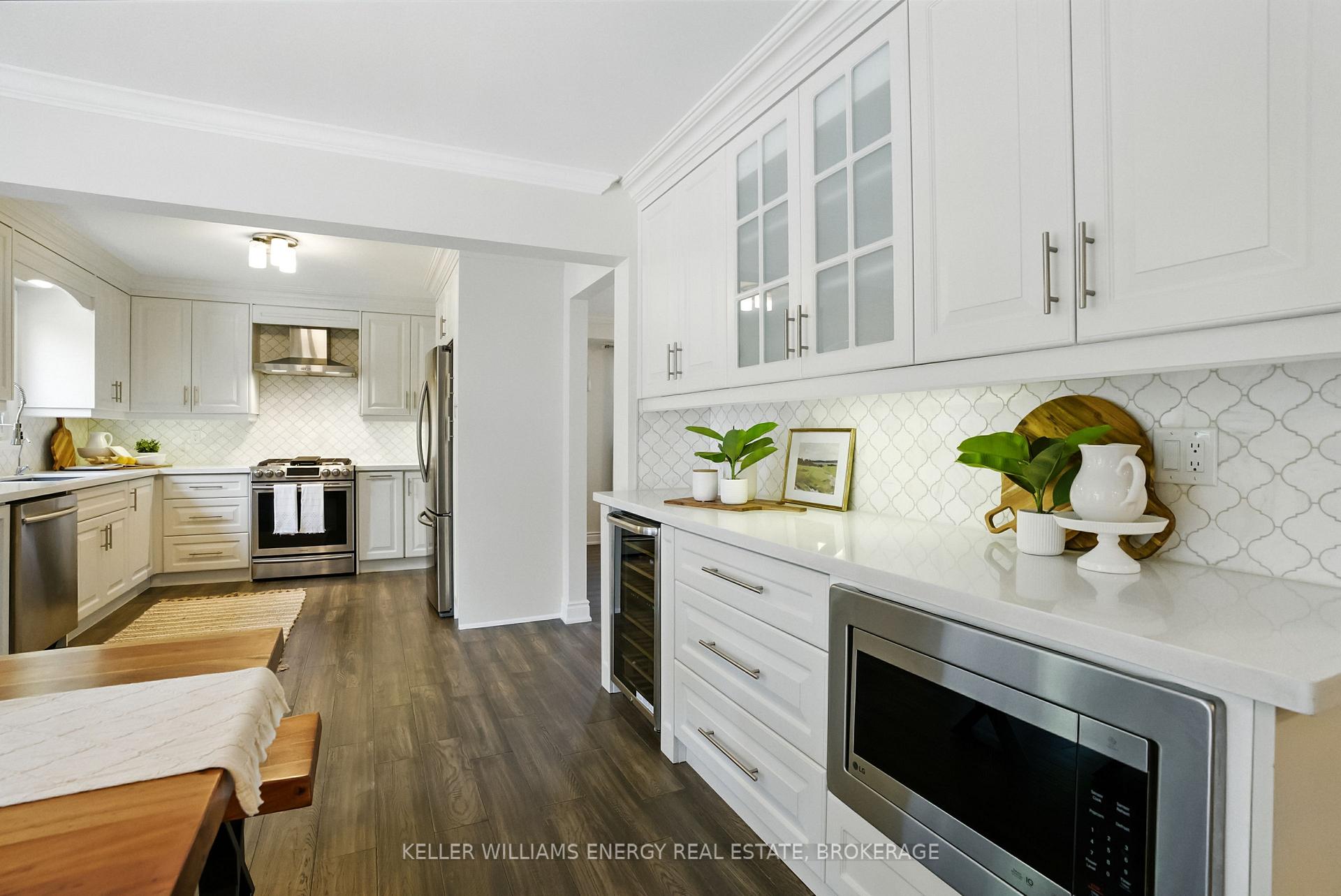 Photo 10 of 6 Rotherglen Road N, Ajax, Central West — HOMEH