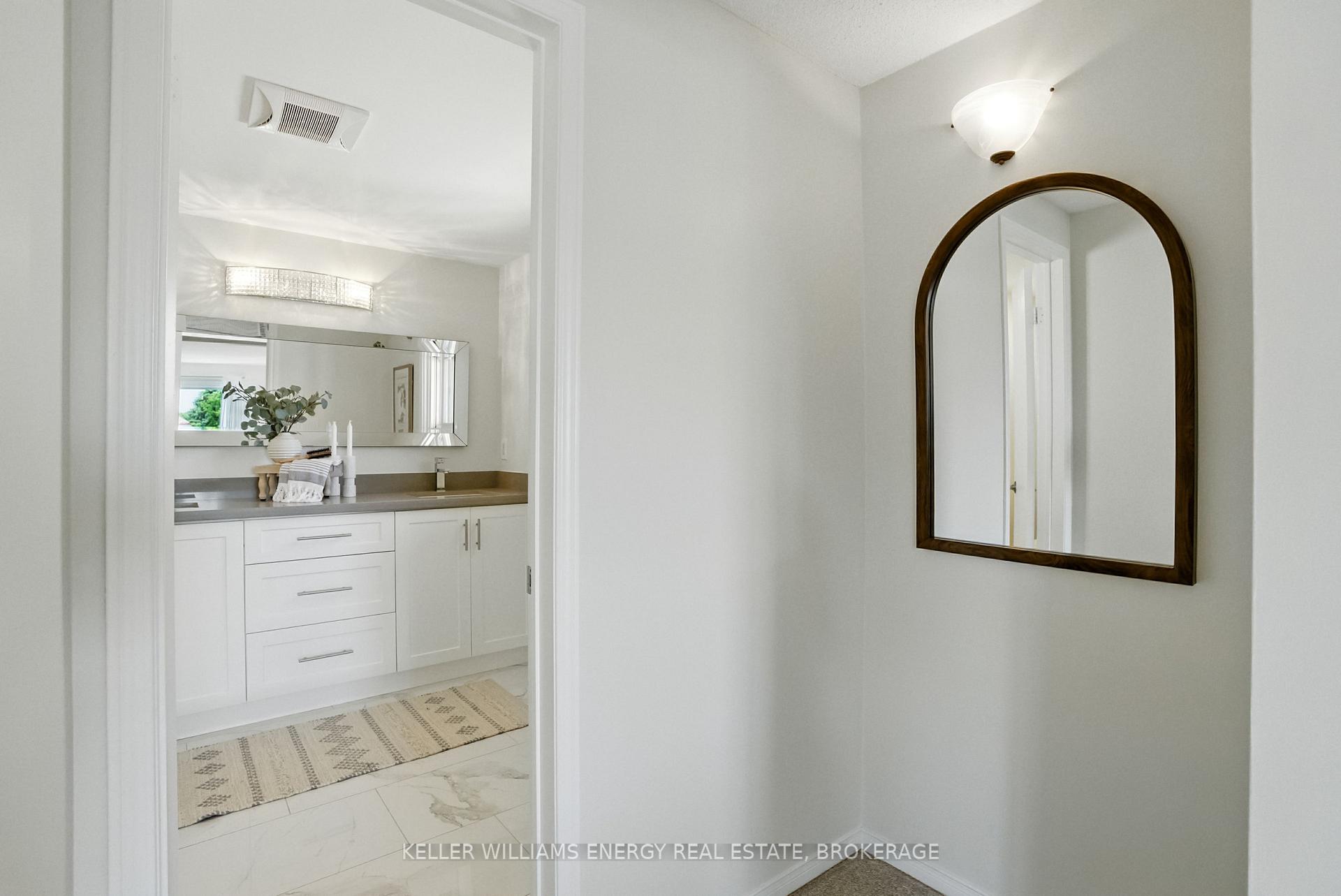 Photo 24 of 6 Rotherglen Road N, Ajax, Central West — HOMEH