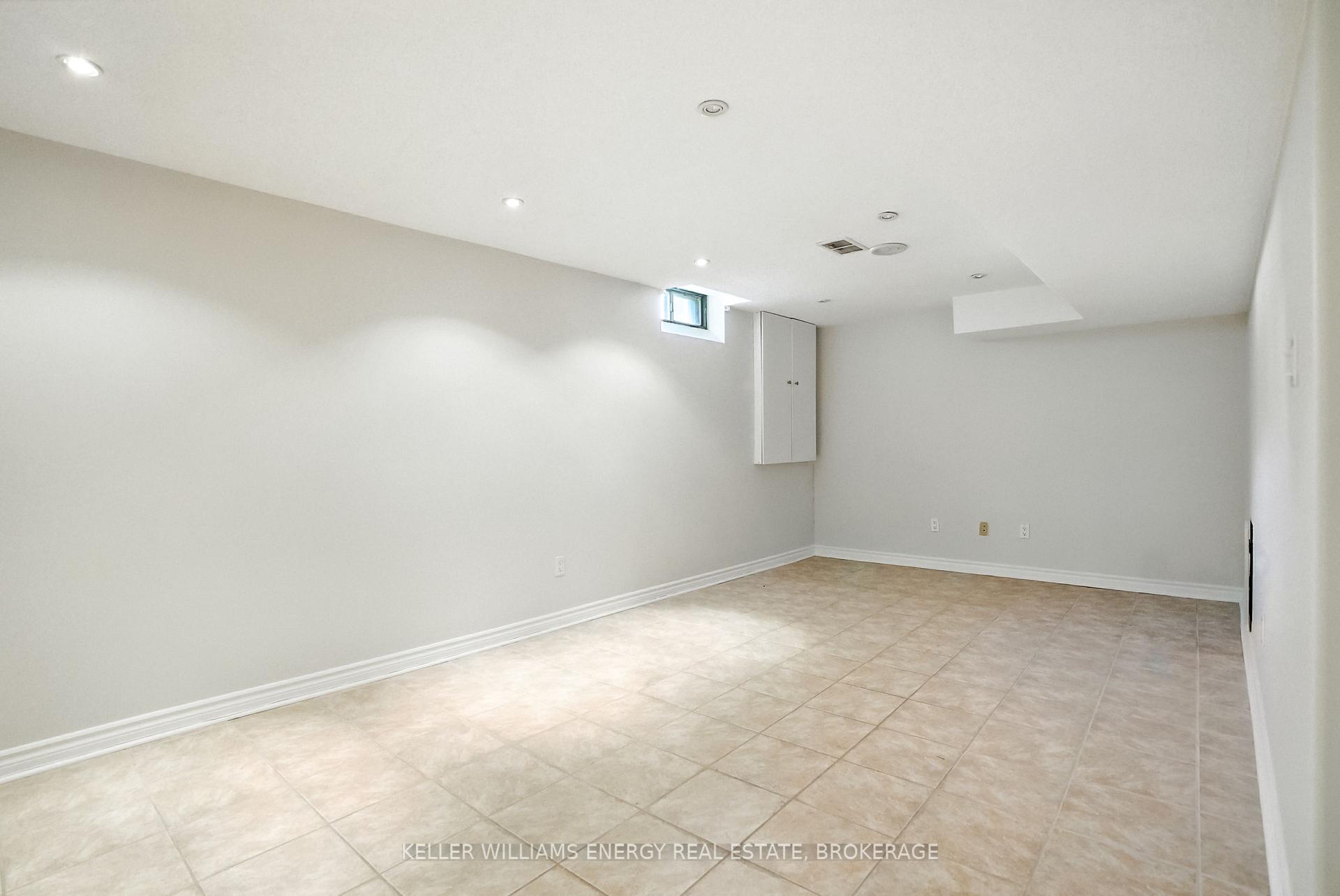 Photo 32 of 6 Rotherglen Road N, Ajax, Central West — HOMEH