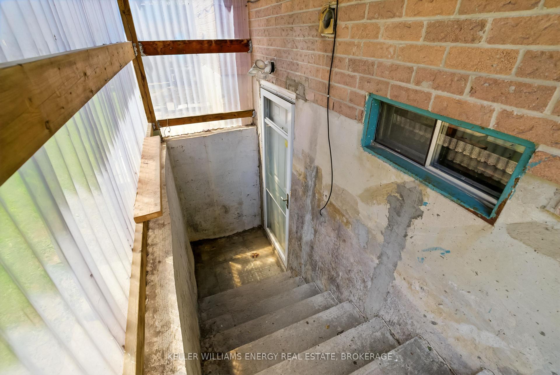 Photo 43 of 6 Rotherglen Road N, Ajax, Central West — HOMEH