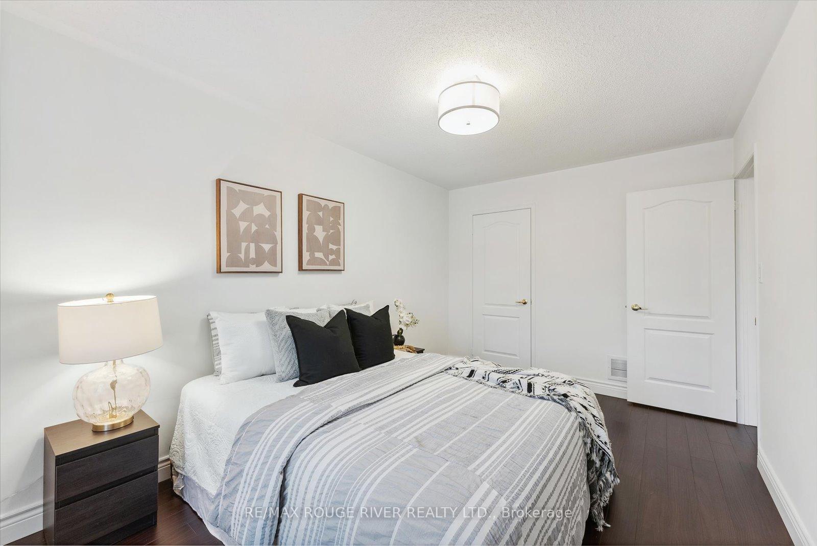 Photo 17 of 33 Summerside Avenue, Whitby, Taunton North — HOMEH