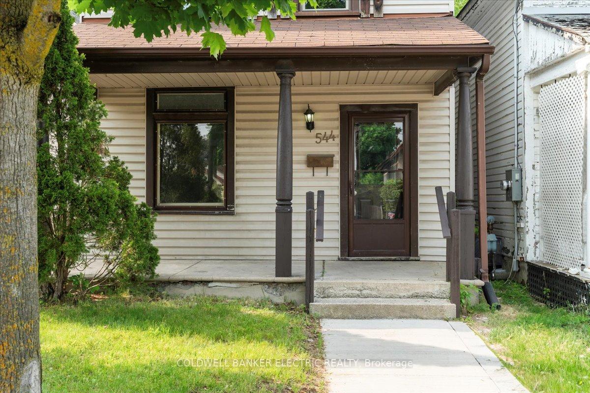 Photo 2 of 544 Chamberlain Street, Peterborough, Town Ward 3 — HOMEH