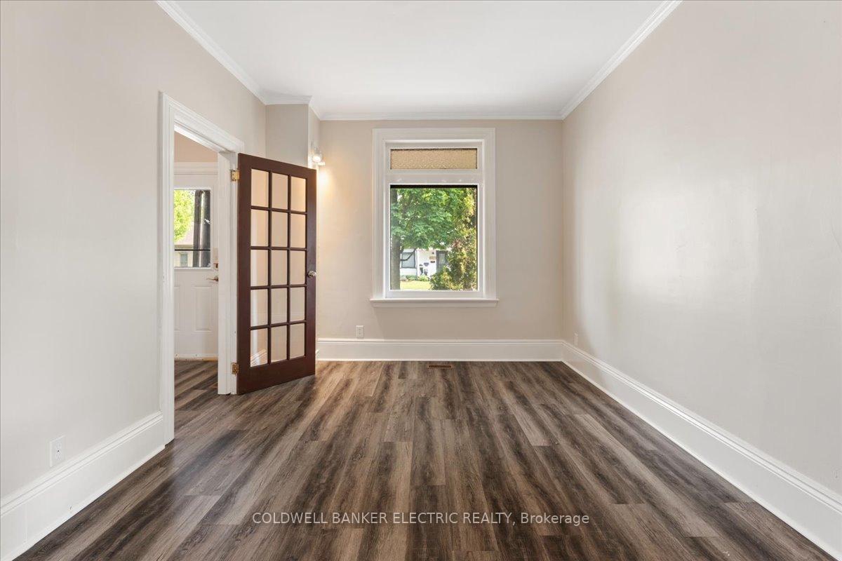 Photo 7 of 544 Chamberlain Street, Peterborough, Town Ward 3 — HOMEH