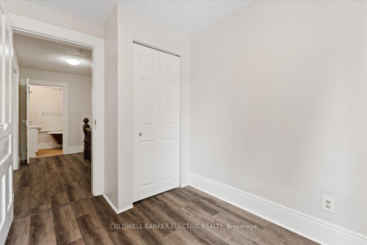 Photo 27 of 544 Chamberlain Street, Peterborough, Town Ward 3 — HOMEH
