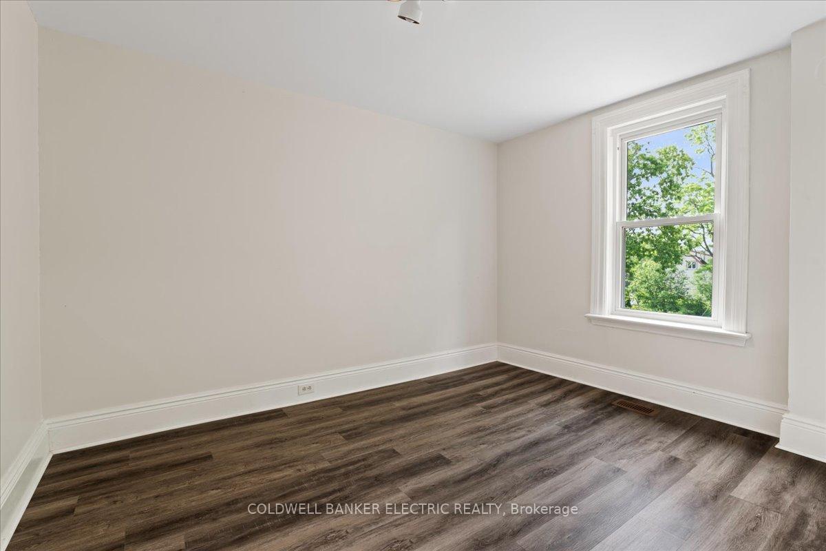 Photo 28 of 544 Chamberlain Street, Peterborough, Town Ward 3 — HOMEH