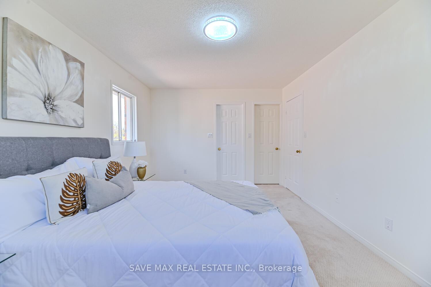 Photo 20 of 40 Eric Clarke Drive, Whitby, Rolling Acres — HOMEH