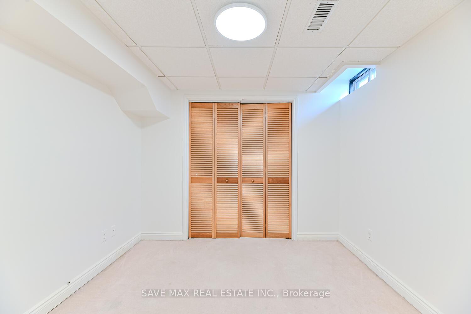 Photo 34 of 40 Eric Clarke Drive, Whitby, Rolling Acres — HOMEH