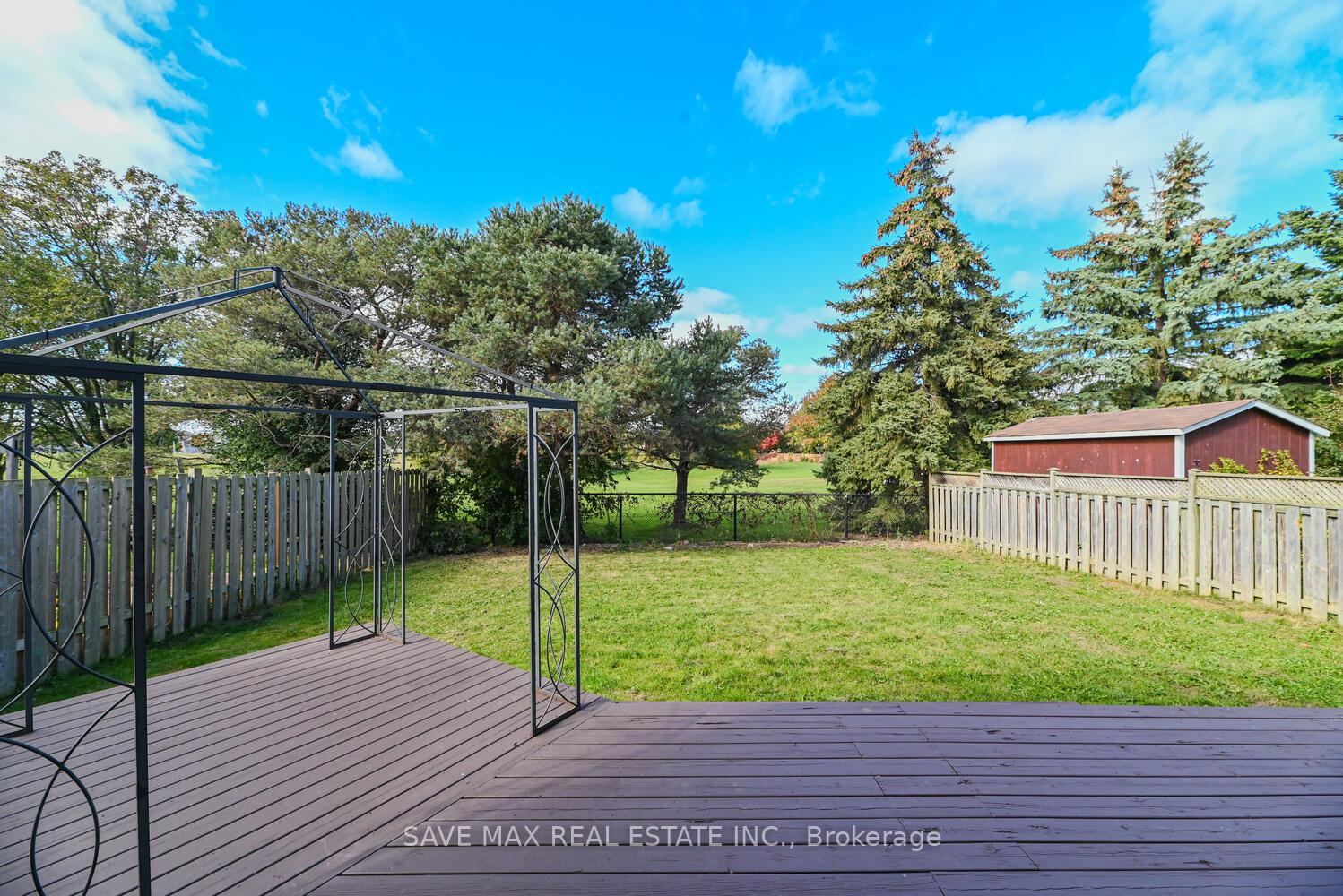 Photo 36 of 40 Eric Clarke Drive, Whitby, Rolling Acres — HOMEH