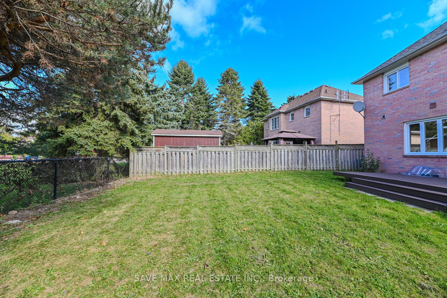 Photo 38 of 40 Eric Clarke Drive, Whitby, Rolling Acres — HOMEH