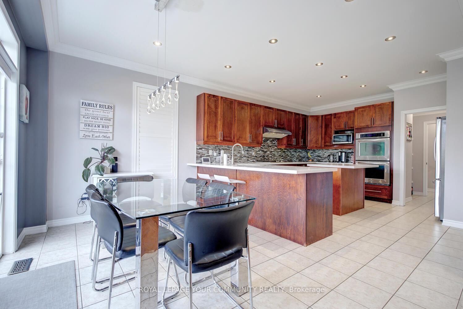 Photo 16 of 56 Golden Orchard Road, Vaughan, Patterson — HOMEH