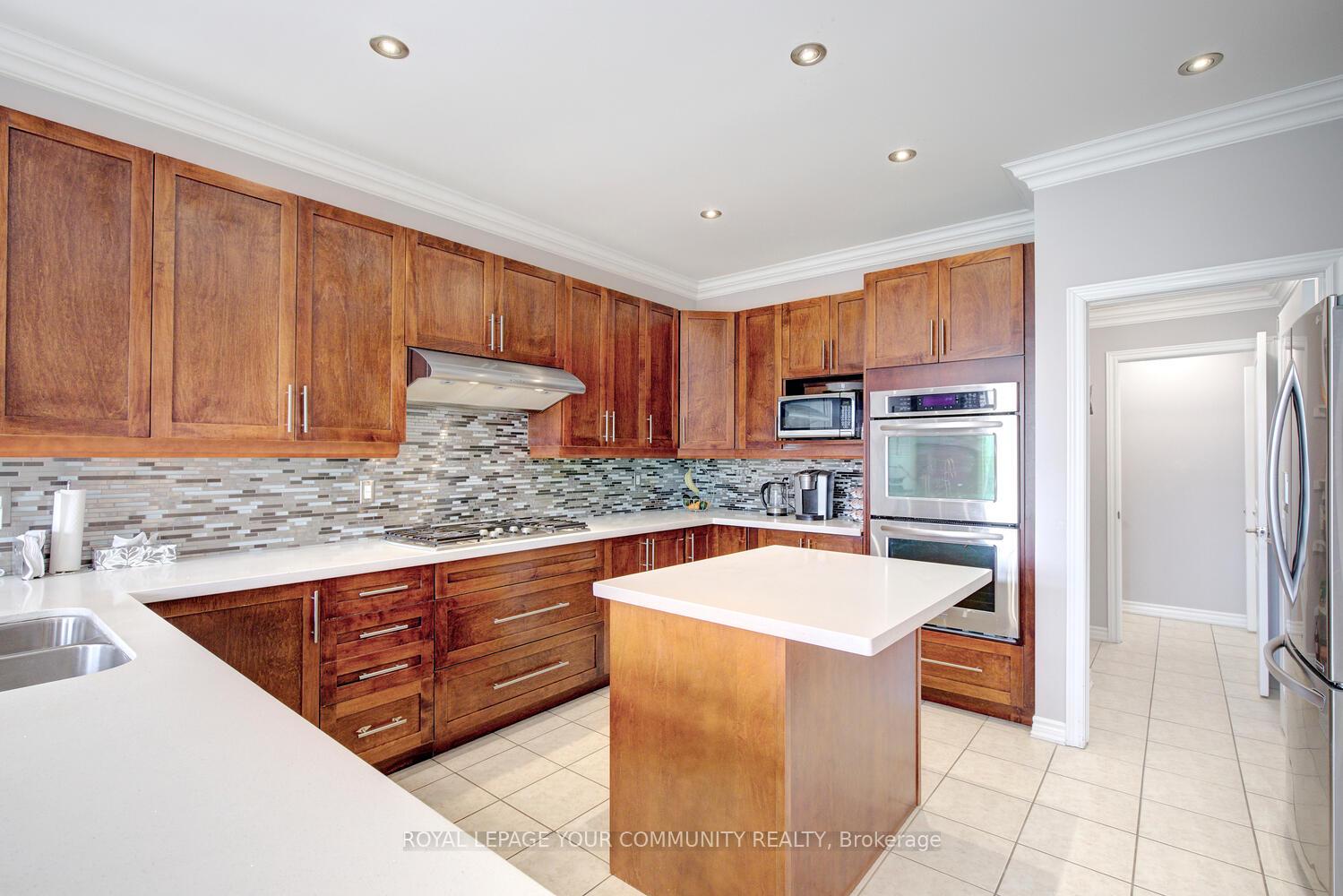 Photo 22 of 56 Golden Orchard Road, Vaughan, Patterson — HOMEH