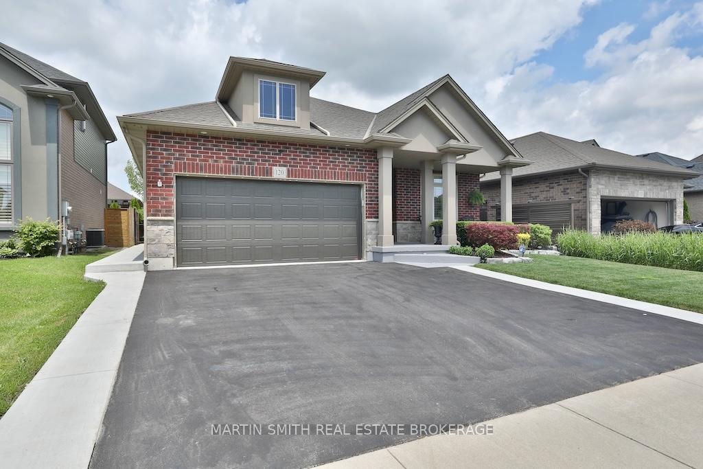 Photo 1 of 120 Creekside Drive, Welland, Coyle Creek — HOMEH