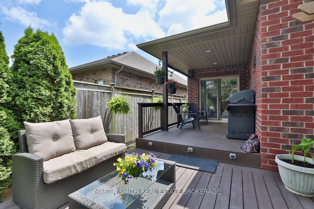Photo 9 of 120 Creekside Drive, Welland, Coyle Creek — HOMEH