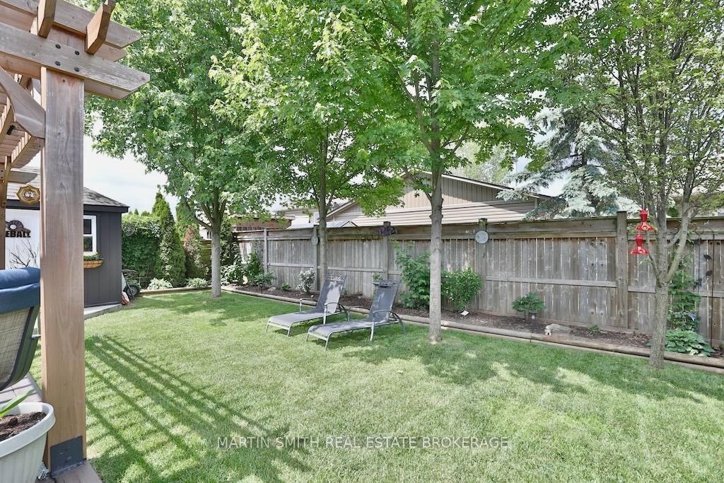 Photo 11 of 120 Creekside Drive, Welland, Coyle Creek — HOMEH