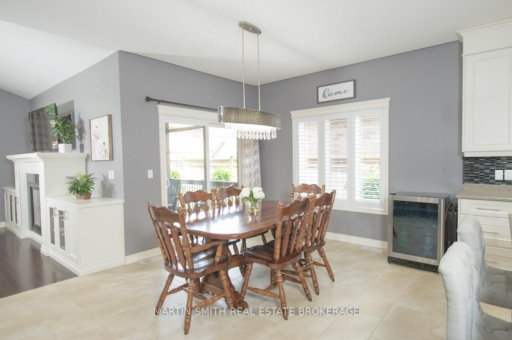 Photo 21 of 120 Creekside Drive, Welland, Coyle Creek — HOMEH