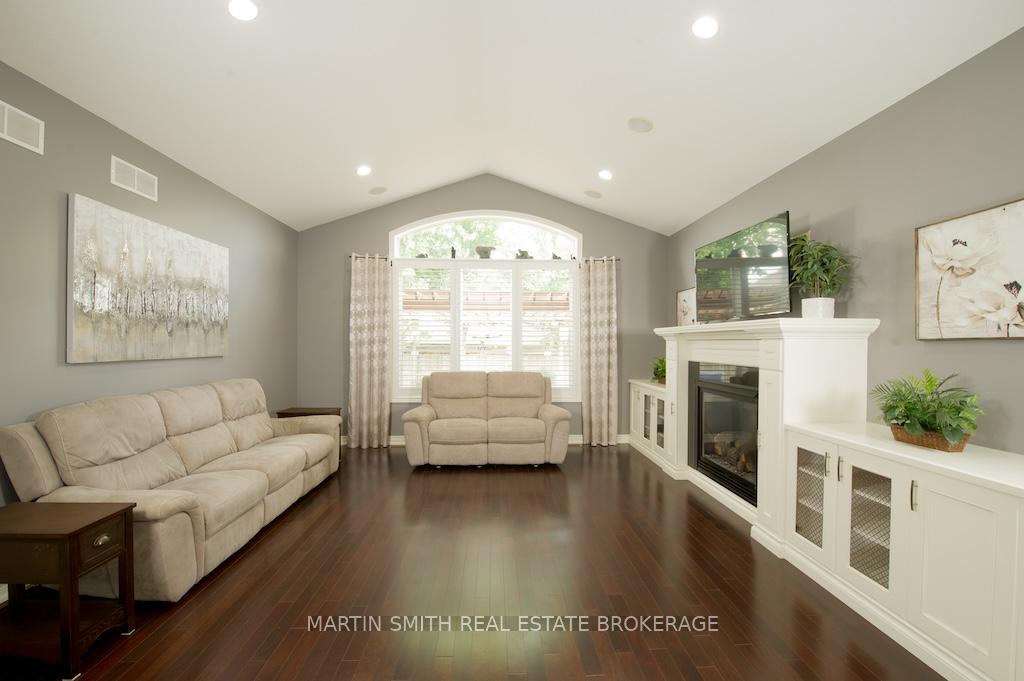 Photo 26 of 120 Creekside Drive, Welland, Coyle Creek — HOMEH