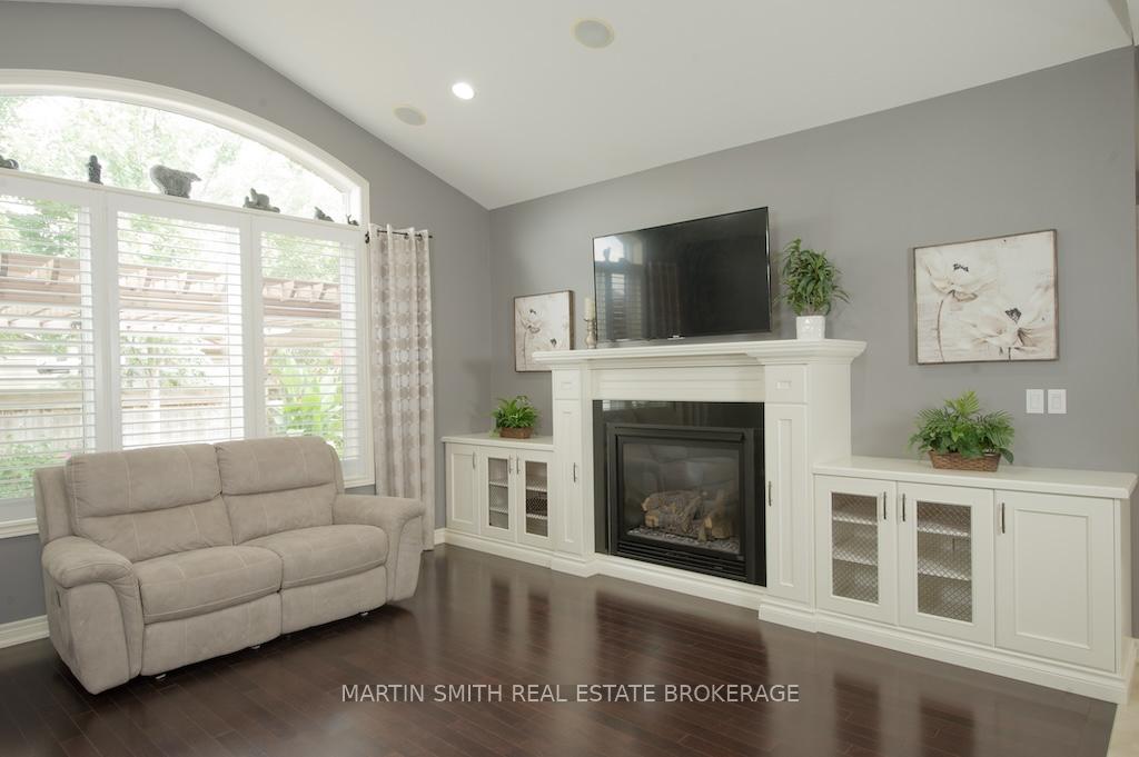 Photo 27 of 120 Creekside Drive, Welland, Coyle Creek — HOMEH