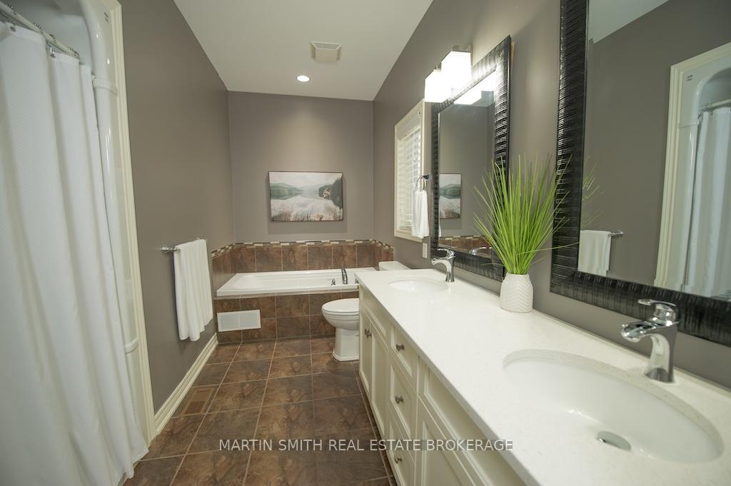 Photo 30 of 120 Creekside Drive, Welland, Coyle Creek — HOMEH