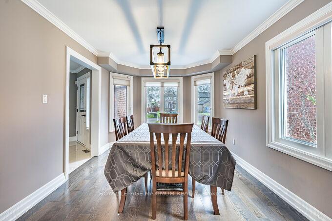 Photo 5 of 67 Grampian Avenue, Vaughan, Maple — HOMEH