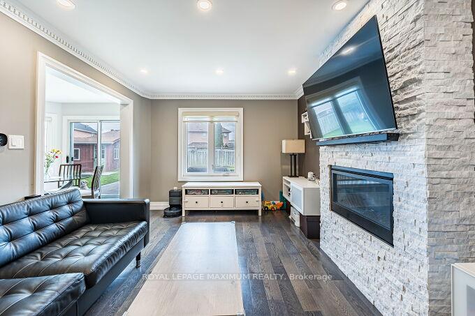 Photo 15 of 67 Grampian Avenue, Vaughan, Maple — HOMEH