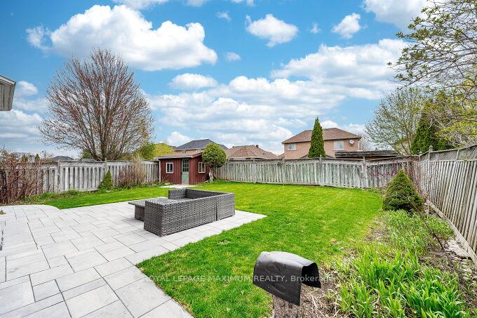 Photo 37 of 67 Grampian Avenue, Vaughan, Maple — HOMEH