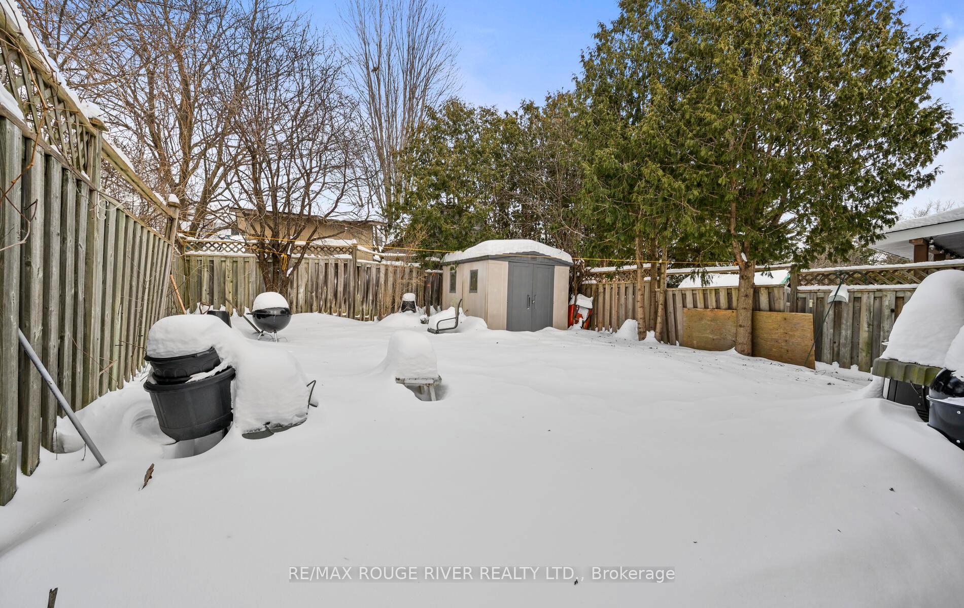Photo 26 of 210 Overbank Drive, Oshawa, McLaughlin — HOMEH
