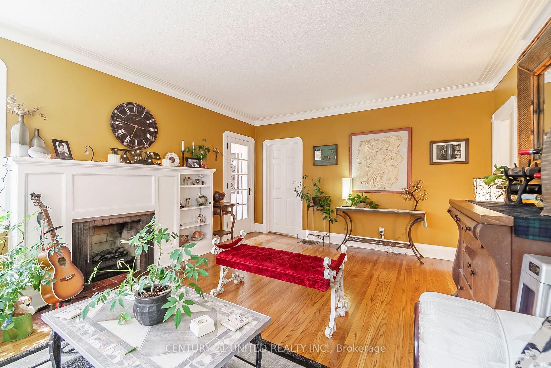 Photo 8 of 474 Albertus Avenue, Peterborough, Town Ward 3 — HOMEH