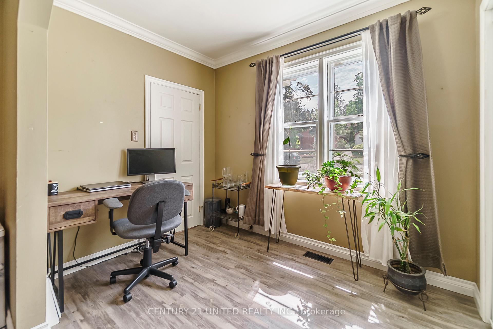 Photo 20 of 474 Albertus Avenue, Peterborough, Town Ward 3 — HOMEH