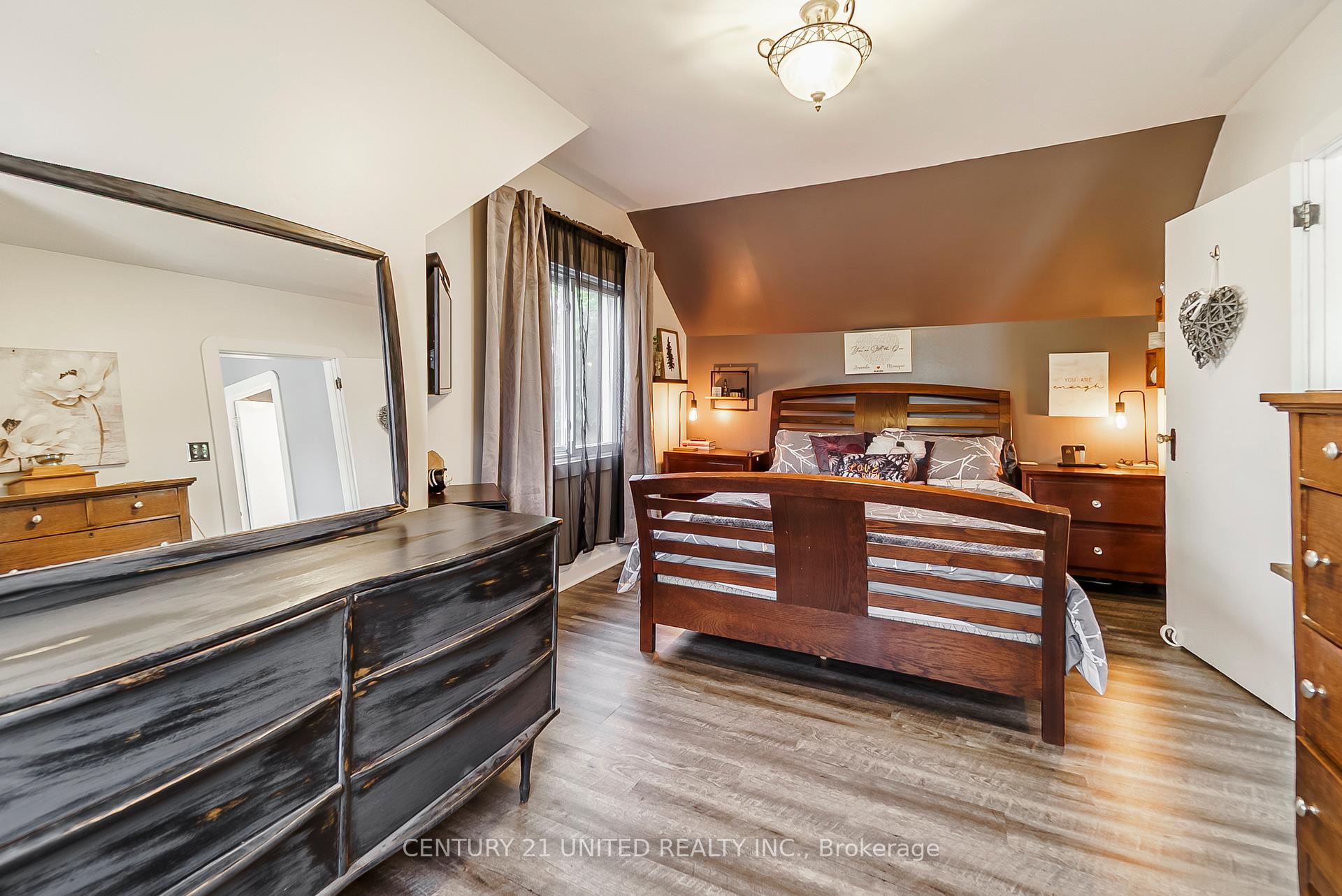 Photo 24 of 474 Albertus Avenue, Peterborough, Town Ward 3 — HOMEH