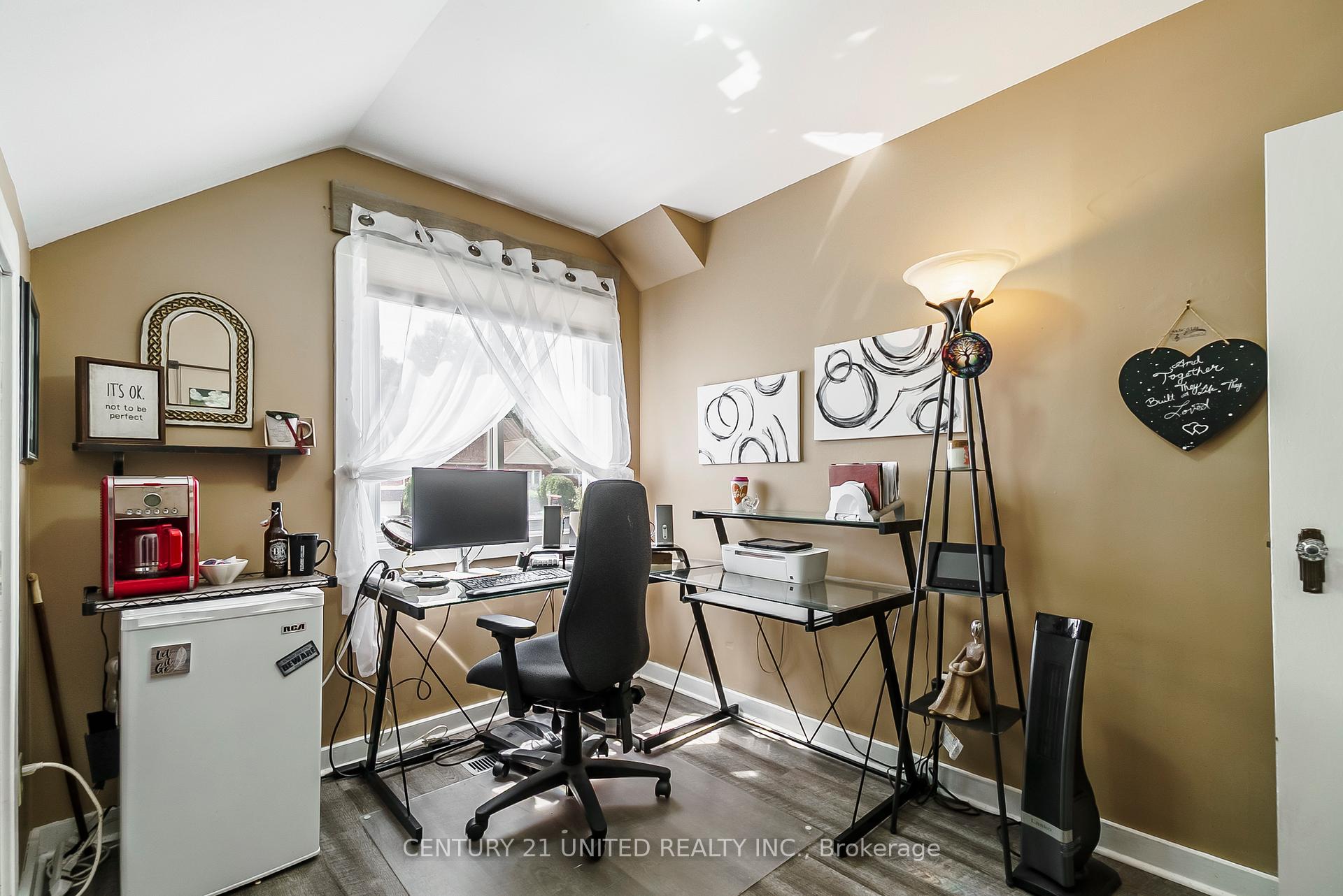 Photo 26 of 474 Albertus Avenue, Peterborough, Town Ward 3 — HOMEH