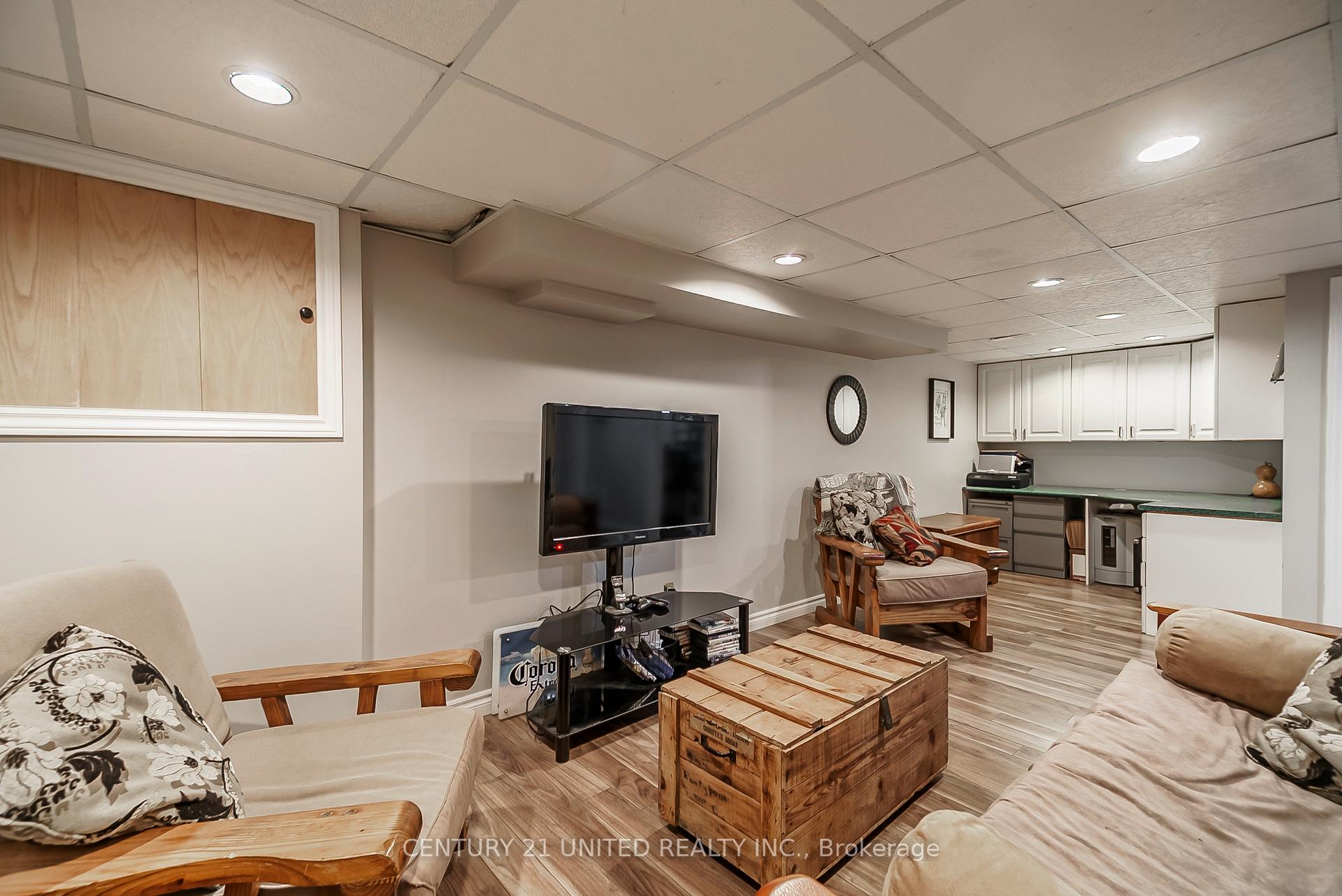 Photo 29 of 474 Albertus Avenue, Peterborough, Town Ward 3 — HOMEH