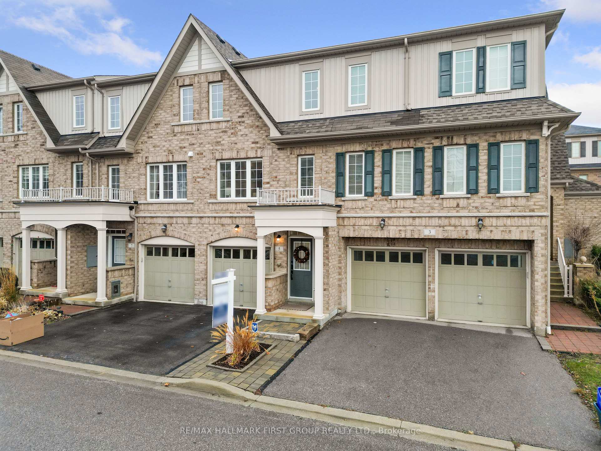Photo 1 of 5 Benjamin Way, Whitby, Blue Grass Meadows — HOMEH
