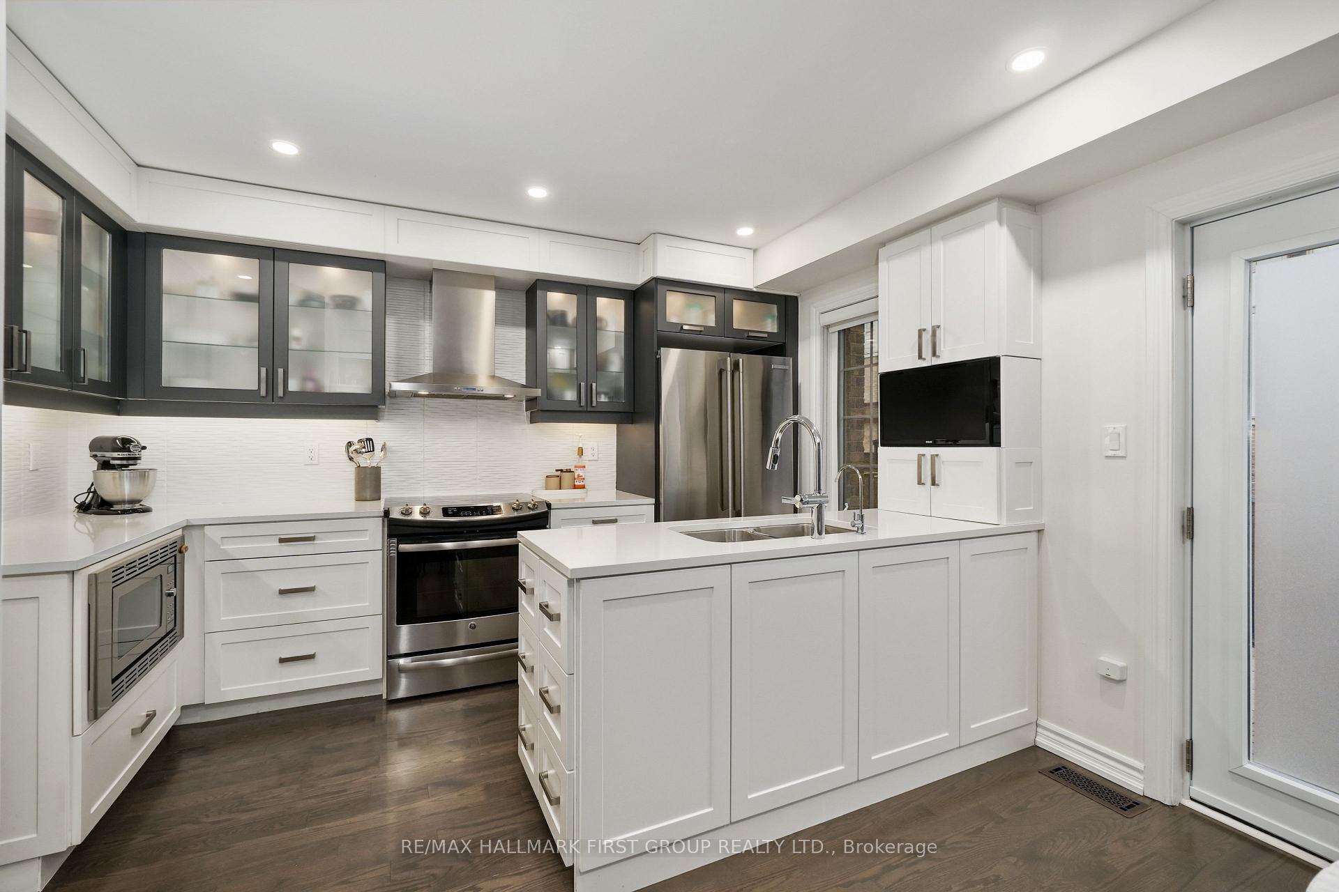 Photo 11 of 5 Benjamin Way, Whitby, Blue Grass Meadows — HOMEH