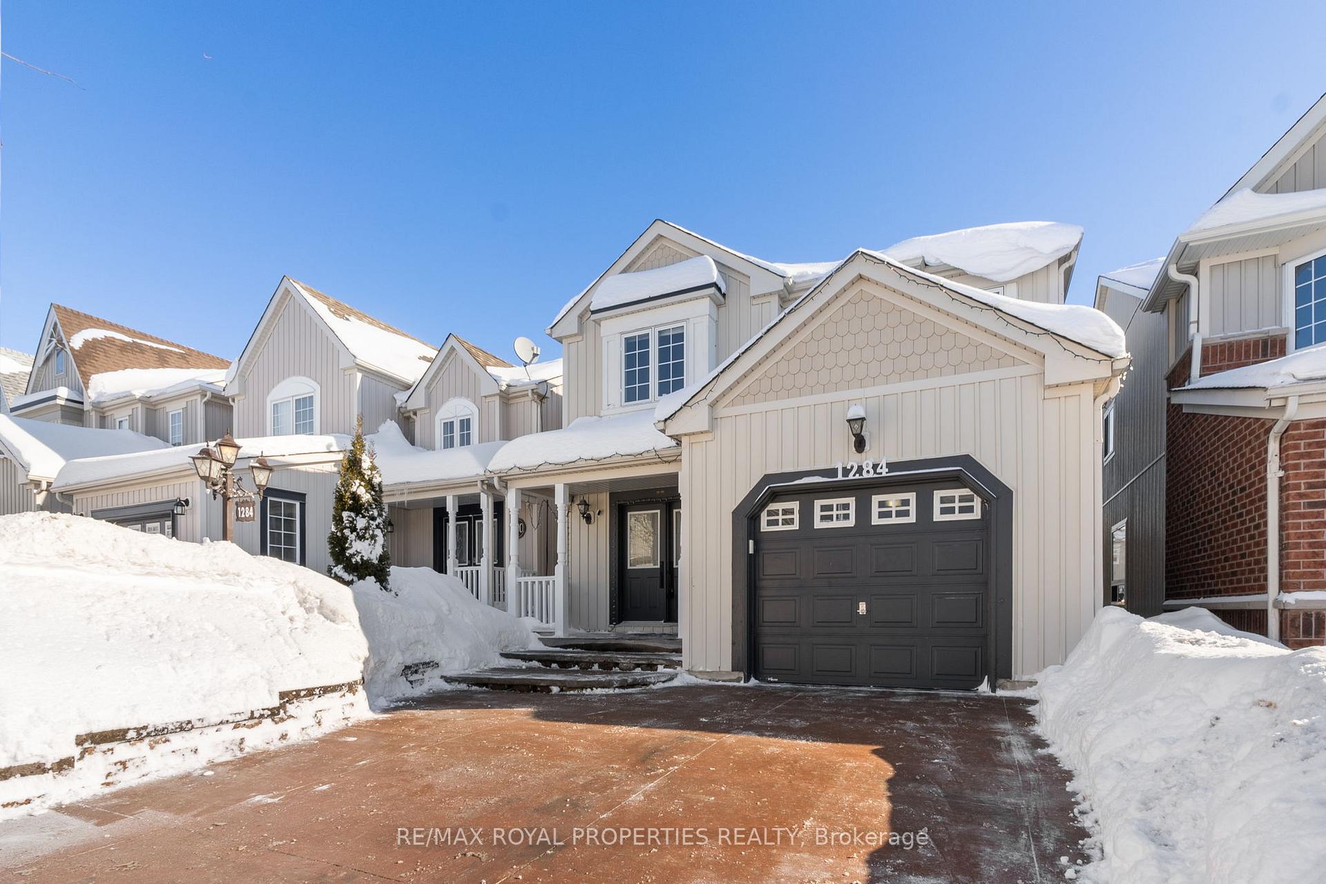 Photo 2 of 1284 Ashgrove Crescent, Oshawa, Pinecrest — HOMEH